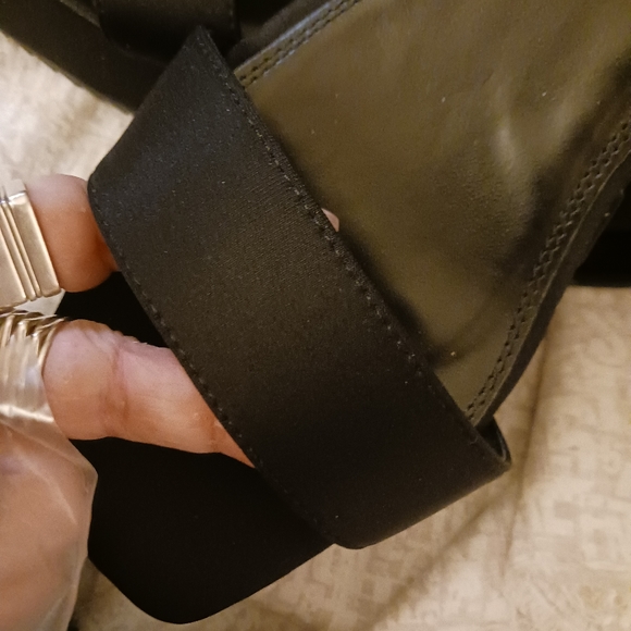 Ankle strap platforms - Picture 6 of 6